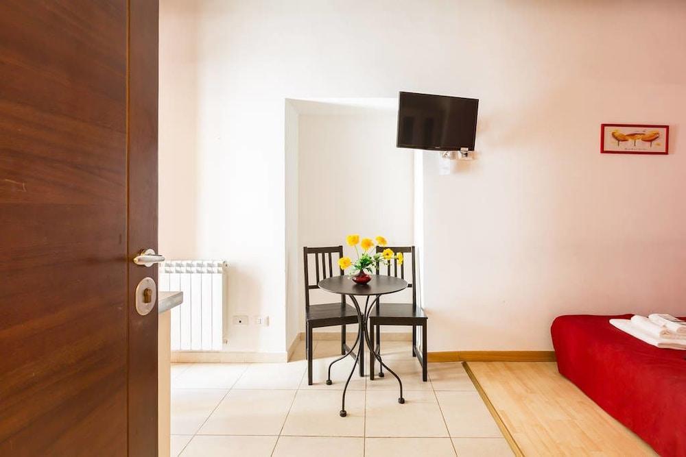 Vatican City Guest House Rome Bagian luar foto
